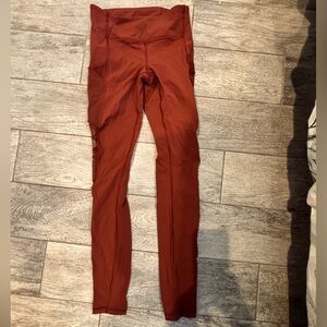 Lululemon Speed Up Tight *Mesh 28"
Savannah